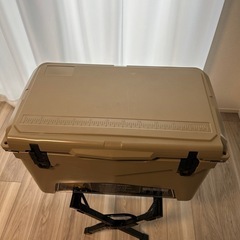 45QT アイスランドクーラーボックス サンドの画像