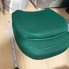 折りたたみ座椅子の画像