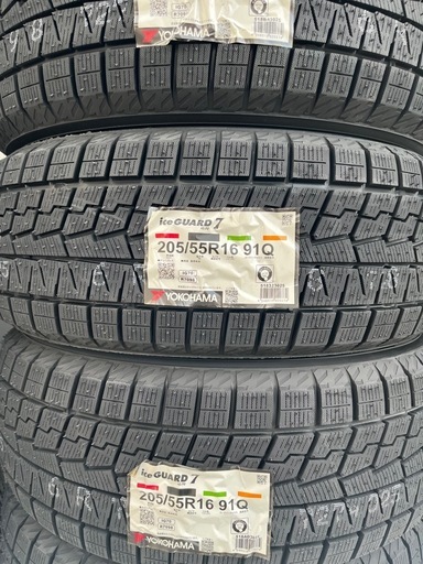 25年製！205/55R16ヨコハマタイヤスタッドレスタイヤiceGUARD7 iG70新品4本消費税、作業代、廃タイヤ代、全て込み129800円！
