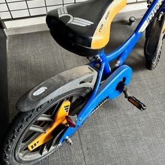 キッズ自転車　
18インチの画像