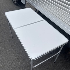 折り畳み式アルミアウトドアテーブル キャンプ 屋外の画像