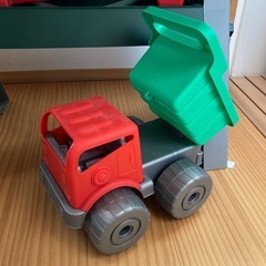 BOSCH ワークベンチセット　と　組み立ておもちゃの画像