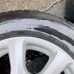 ◎タイヤサイズ 195/65R15  ブリヂストンのスタッドレスタイヤ ブリザックVRX 2 とBSアルミFEIDの中古4本セットです。の画像