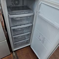 【リサイクルショップどりーむ天保山店】No.4505　冷凍庫　三菱　122L　2004年製　の画像