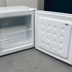 A8054【お買い得商品‼】COMFEE コンフィー　2025年製 冷凍庫 冷凍ストッカー 　RCD40WH1JP の画像