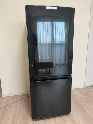 三菱 146L 2ドア冷蔵庫 MR-P15C-B 2017年製 ブラック／清掃・動作良好