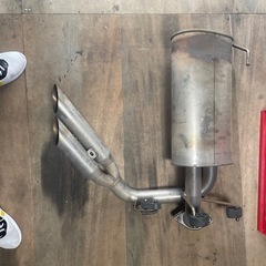 ハイエース　サイド出しマフラーの画像