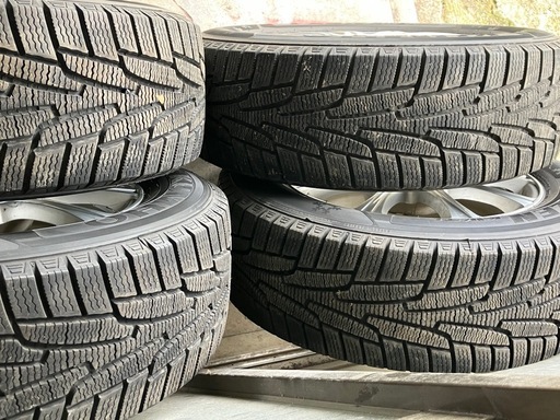 215\65r16スタッドレスタイヤホイール4本セット