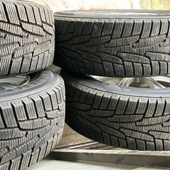 215\65r16スタッドレスタイヤホイール4本セットの画像