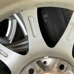 215\65r16スタッドレスタイヤホイール4本セットの画像