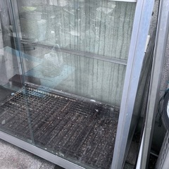 0円 ガラス製温室 
の画像