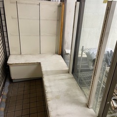 展示棚2点の画像