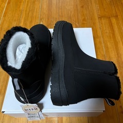 新品未使用品　ブーツ　撥水晴雨兼用WARMの画像