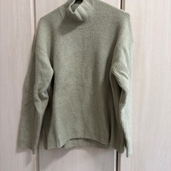 UNIQLO ユニクロ　スフレヤーン　ハイネック　セーター　ニット　LLの画像