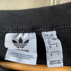 adidas ブラックトレーナー　レディースXL sizeの画像
