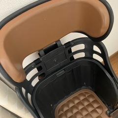  ヘッドレスト付自転車荷台椅子の画像