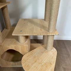 キャットタワーの画像