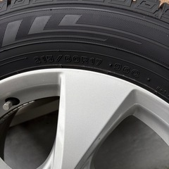 215/60R17ホイール付きスタッドレスタイヤ4本の画像