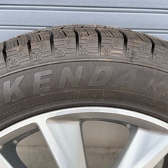 スタッドレス　アルミ付き4本セット　の画像