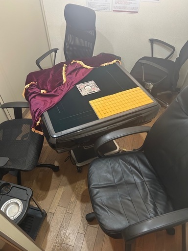 交渉中)自動麻雀卓　椅子カジノチップ色付き点棒セット