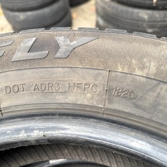 スタッドレス215/60/16の画像