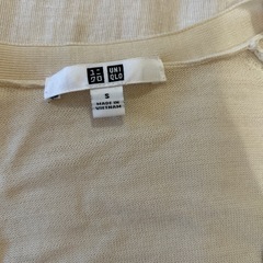 UNIQLOカーディガンの画像