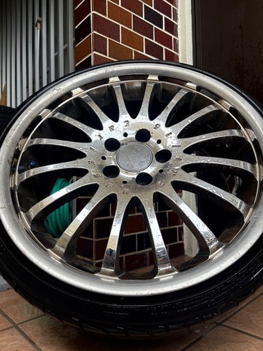 カールソン 19インチ 8.5j