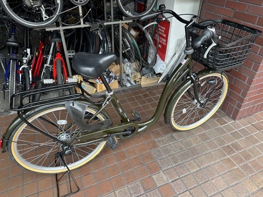 ★美品★26インチ　カーググランド　跨ぎやすいU型アルミフレーム　内装３段変速　LEDオートライト付き　マットカーキ