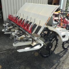 ヤンマー 4条植え乗用田植機 Pe-1の画像