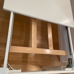 ダイニングテーブル、IKEAダイニングテーブルの画像