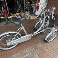 ★美品★ブリヂストン　ミンナ　三輪車　シルバーの画像