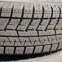 いぼ付き155/80r13スタッドレス　の画像