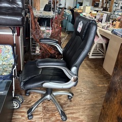 ⭐️ジモティー限定⭐️￥5,500-➡️￥4400-(税込)❗️オフィスチェア🖤椅子1人用チェアキャスター付きの画像