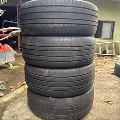 225/55/R17の画像