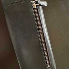 PRADA サフィアーノ　長財布の画像