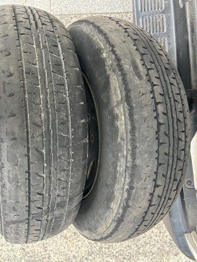 ハイエース　タイヤ&ホイール　4本セット