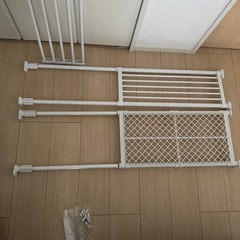 【ニトリ】つっぱりスライド棚3点セットの画像