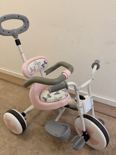 東京都足立区(お引き取り限定)ミニーマウス子供用自転車 ピンク18 美品