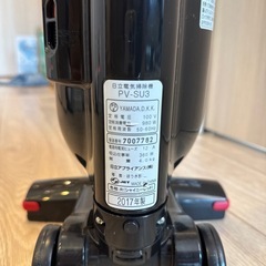 17年製日立スティック掃除機の画像