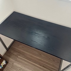 テーブル　デスクの画像