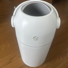オムツゴミ箱の画像