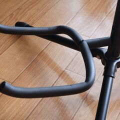 ギタースタンド2脚（未使用）の画像