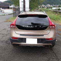 全部コミコミ！！ボルボＶ４０　Ｔ５　クロスカントリー　エアコン修理済み！！　車検長～い９年１０月まで☆彡　の画像