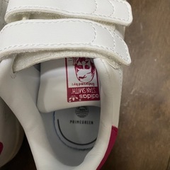 adidasシューズの画像
