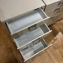 IRIS OHYAMA アイリスオーヤマ METAL CABINET メタルキャビネット ②の画像