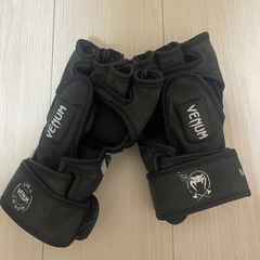 Venum MMAグローブ ブラック/ Mサイズの画像