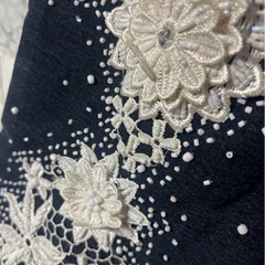 ビーズと花刺繍のデニムワンピの画像
