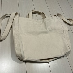数日限定‼️早い者勝ち‼️便利なバッグの3点セット👜の画像