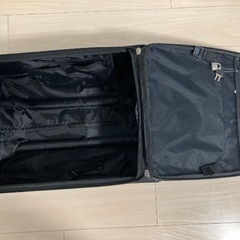【お取引が決まりました。問合わせ中止となります】キャリーケースの画像