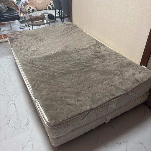 今月中のみ　大塚家具セミダブルベッド